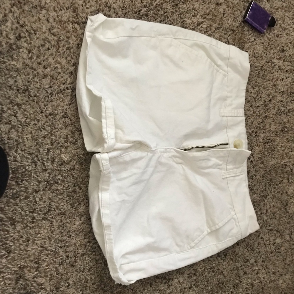 Size O white shorts
